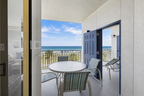 Dining - 3304 SeaCrest-Direct Oceanfront Renovated Villa (Hilton Head Island)