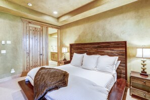5 Schlafzimmer, Bügeleisen/Bügelbrett, Reisekinderbett, kostenloses WLAN