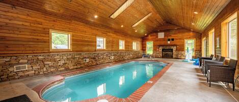 Piscina coberta i piscina climatitzada