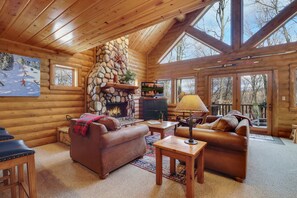TV, fireplace, DVD player