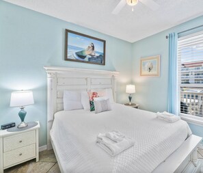 1 bedroom, iron/ironing board, WiFi, bed sheets - Walk to the Beach, Pool & Clubhouse – Pet Friendly Retreat (Corpus Christi)
