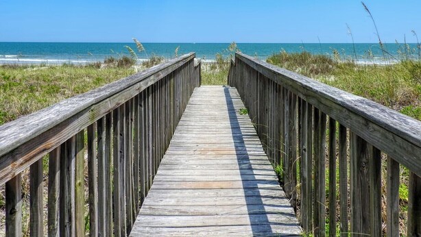 Beach - Gulf Stream Villa 114 - Three Bedroom, Three Bath Oceanfront Townhouse (Garden City Beach)