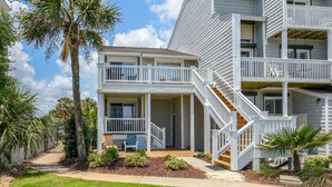Exterior - Gulf Stream Villa 114 - Three Bedroom, Three Bath Oceanfront Townhouse (Garden City Beach)