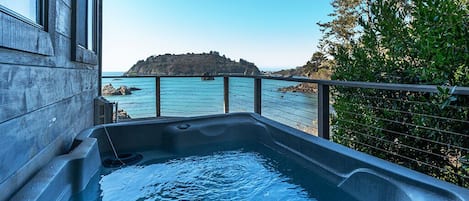 Bain à remous extérieur