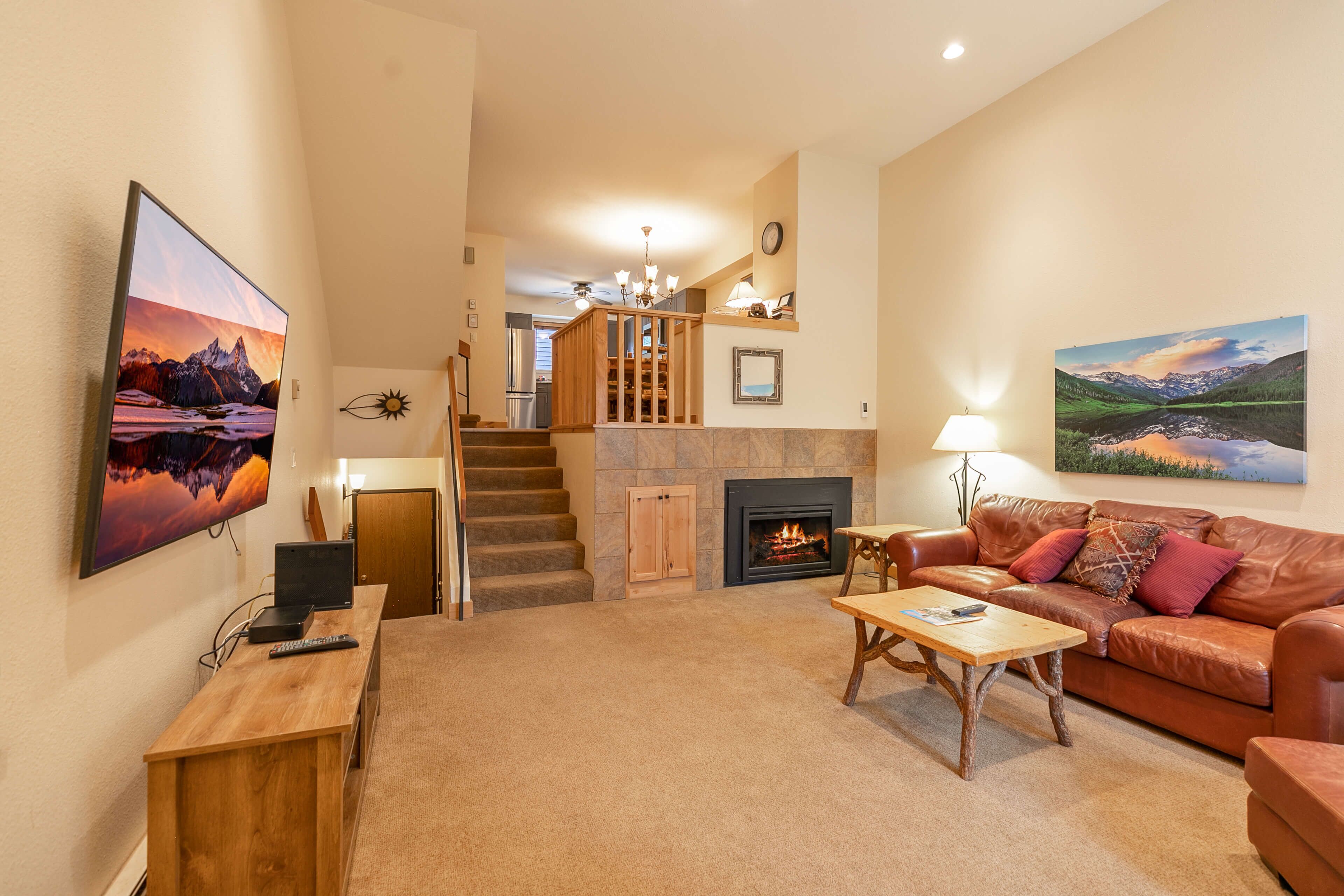Cedars Slopeside Townhome: Ski-In, Ski-Out
