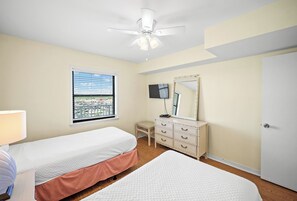 2 chambres, fer et planche à repasser, accès Internet, draps fournis