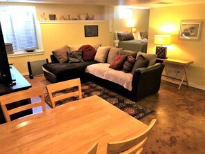 Smart TV, fireplace, DVD player, books