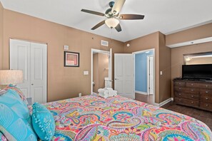 2 bedrooms, travel cot, WiFi, bed sheets - Summer Deals!! Reserved Parking! 14th Floor Gulf Front! Winter $1800/mo! (Panama City Beach)