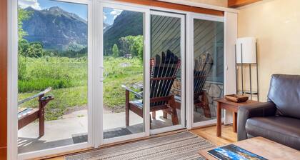Buena Vista--Best Luxury View Condo in Telluride-Sleeps 6