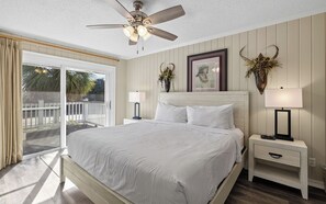 3 soverom, strykejern/-brett, wi-fi og sengetøy