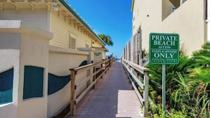 A private beach access sign indicating guest and owner only access to Sterling Shores condominiums. - GULF VIEWS IN A  PREMIER RESORT!! GREAT RATES! (Destin)