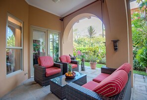 Terrace/patio - Luxury Ground Floor Condo, Perfect for Families, Walking Distance. (Playa Herradura, Los Sueños)