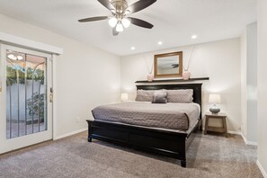 3 slaapkamers, een bureau, een strijkplank/strijkijzer, gratis wifi