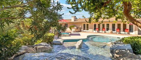 Et oppvarmet basseng