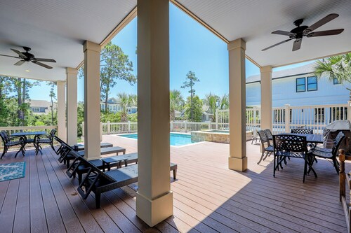 7 Barrier Beach Cove - Hogar personalizado, a 5 minutos a pie de la playa y canchas de tenis