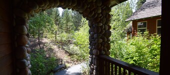 Cozy Mountain Home w/ Large Deck & Game Room - Minutes to Shaver Lake Village