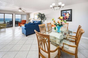 Smart TV - Surf Dweller 506, Largest Gulf Front balconies (Fort Walton Beach)