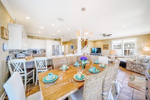Dining - Cape Seascape: 4th of July week now available as a Friday or Saturday check in! (Cape San Blas)