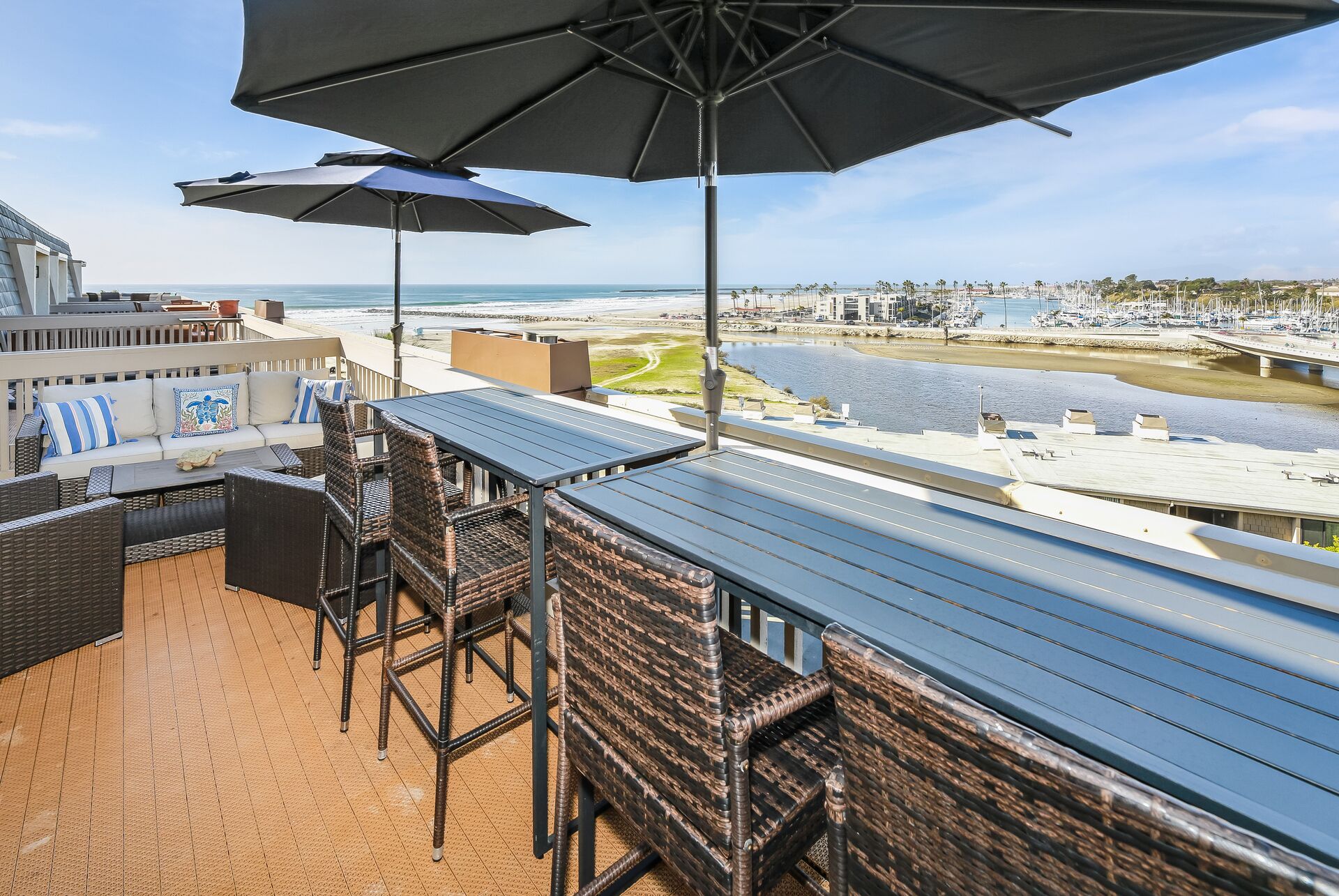 Awesome Sunset Ocean Views, Huge deck with Beautiful Ocean/Harbor Views, G317 North Coast Village