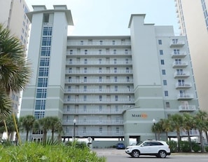 Exterior - Master Gulf View Recently Renovated - Free round of Golf & Activities Daily! (Panama City Beach)