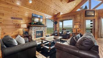 Smart-tv en een open haard