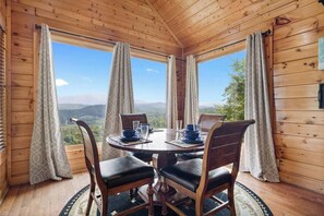 Dining - Pigeon Forge Cabin Rental with Panoramic Mountain Views, Pool Access & Jacuzzi (Sevierville)