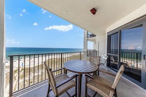Outdoor dining - Phoenix VI 1206 | Covered Parking | Indoor & Outdoor Pools | My Beach Getaways (Orange Beach)
