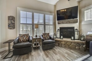TV, fireplace, DVD player
