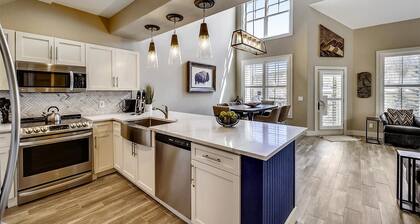 Kävele kaupunkia ja rinteitä tämän Cozy Warrior's Mark Condo mukavuuksilla!