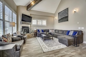 TV, fireplace, DVD player
