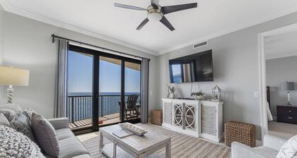 Grand Pointe 605 by Liquid Life