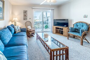 Een televisie en een dvd-speler