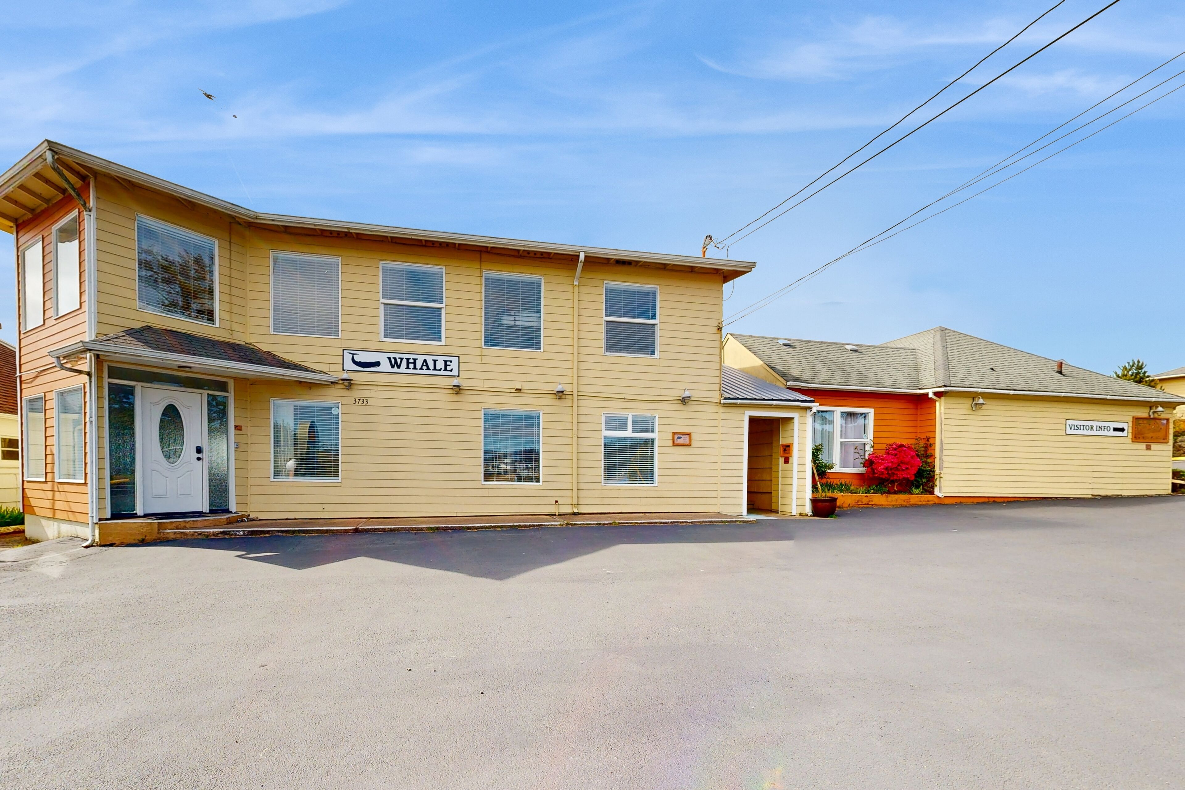 Enormous Renovated Home with Ocean Views & Easy Beach Access - Dogs OK
