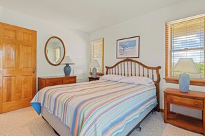 5 bedrooms, iron/ironing board, free WiFi, bed sheets
