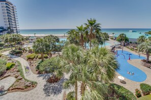 Lämmitetty uima-allas