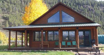 Taylor Canyon Home with Mountain Views and Private Fishing