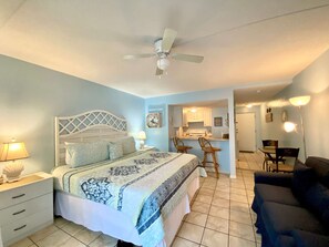 Unclassified image, 2 of 19, button