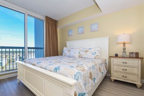 3 makuuhuonetta, silitysrauta/-lauta, ilmainen Wi-Fi, vuodevaatteet