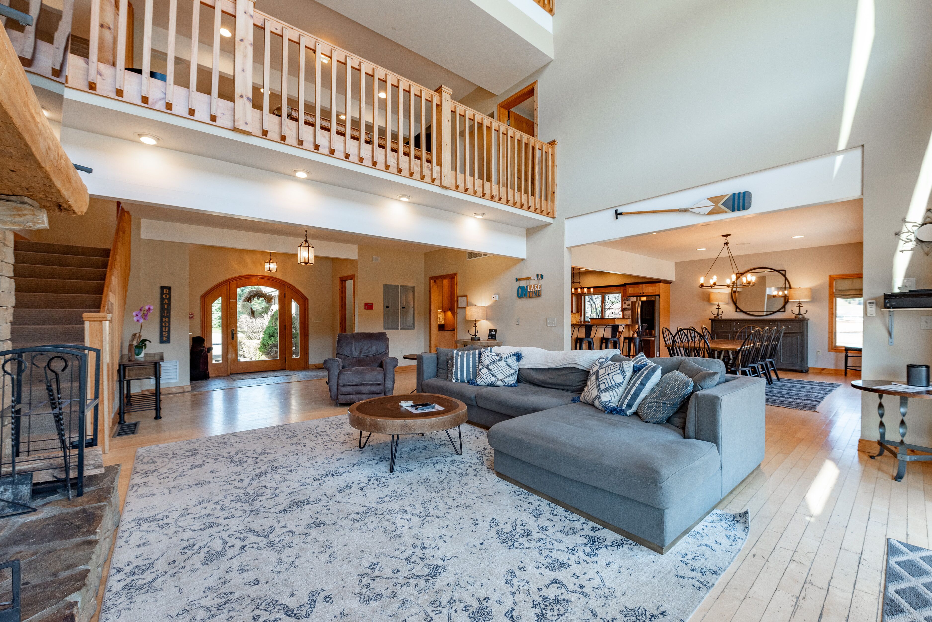 Smart-tv, pejs, dvd-afspiller, computerskærme