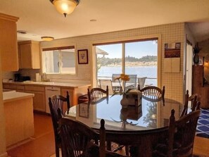 Dining - Dune it Right on the Siuslaw River (Florence)