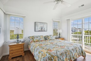 5 bedrooms, desk, iron/ironing board, WiFi
