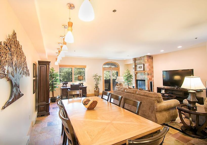 Spacious Renovated 2-bedroom Mountain Village Escape - Telluride, CO