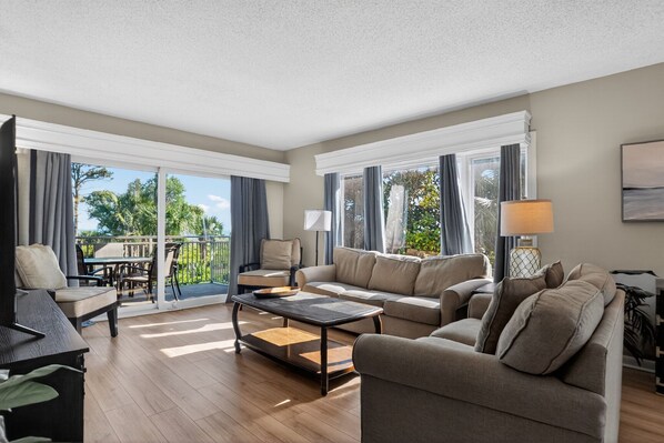 Smart TV, DVD player