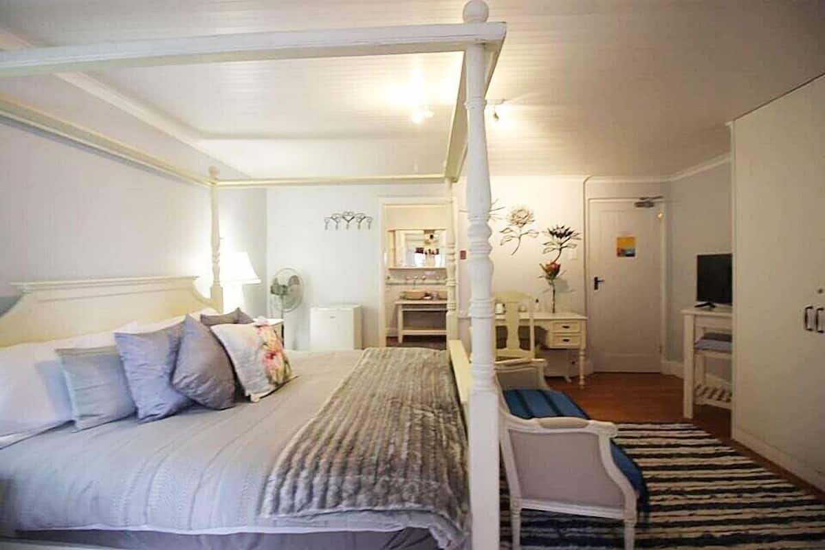 Royal kamer | 1 slaapkamer, luxe beddengoed, donzen dekbedden, een minibar