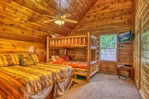 7 bedrooms, free WiFi, bed sheets