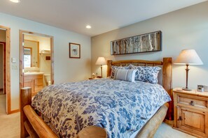 2 多间卧室、熨斗/熨衣板、免费上网、床单