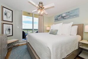 4 slaapkamers, een strijkplank/strijkijzer, gratis wifi, beddengoed