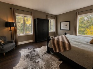 7 bedrooms, iron/ironing board, travel crib, free WiFi