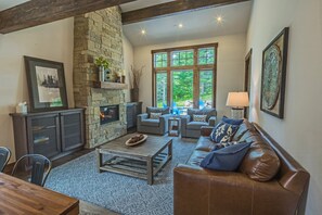 TV, fireplace, DVD player