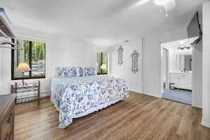 6 habitaciones, tabla de planchar con plancha, internet y ropa de cama 